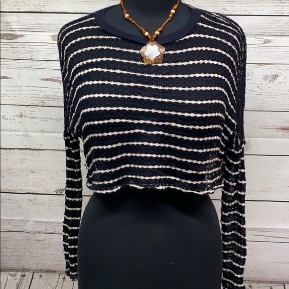 Soprano Striped Crop Blouse - Picture 2 of 6